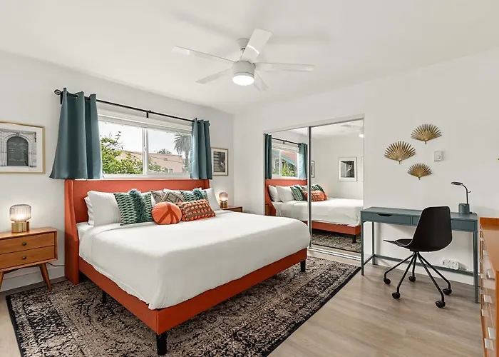 East Village Arts District, King Suite With Sofa Bed Nrp23-01221